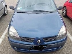 Usata 2003 Renault Clio II Tre volumi | 1000 €