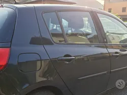Usata 2010 Renault Clio II Due volumi | 2991 € (Buon prezzo)