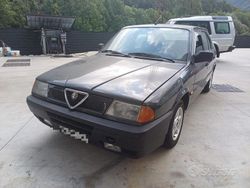 Grigio Usata 1992 Alfa Romeo 33 Tre volumi | 4000 €