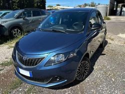Blu/azzurro Usata 2024 Lancia Ypsilon S Due volumi | 11.450 € (Ottimo prezzo)
