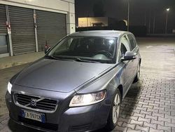 Usata 2010 Volvo V50 R-Design Station wagon | 3000 € (Buon prezzo)