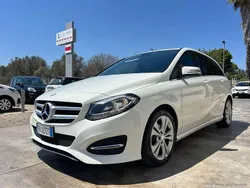 Bianco Usata 2015 Mercedes B180 Executive Monovolume | 8600 € (Buon prezzo)