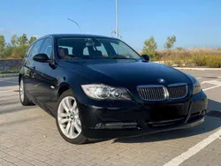 Nero Usata 2007 BMW 330 Station wagon | 6300 €