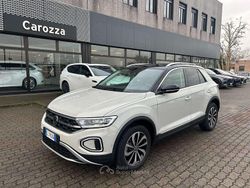 Grigio ascot grey pastello Usata 2022 VW T-Roc Style SUV | 21.650 € (Buon prezzo)