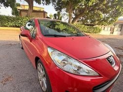 Rosso Usata 2010 Peugeot 207 CC Cabrio | 7000 € (Molto cara)
