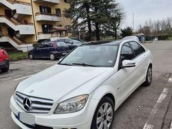 Bianco Usata 2011 Mercedes 230 Executive Station wagon | 6500 €