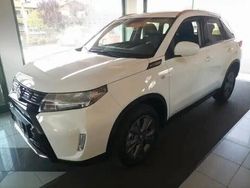 Bianco Nuova 2025 Suzuki Vitara Cool SUV | 22.900 € (Buon prezzo)
