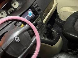 Grigio Usata 2004 Lancia Musa Monovolume | 1700 € (Buon prezzo)