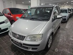 Argento Usata 2012 Fiat Idea Emotion Monovolume | 3490 € (Buon prezzo)