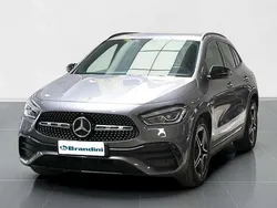 Grigio montagna Usata 2021 Mercedes GLA200 Premium SUV | 31.800 € (Buon prezzo)