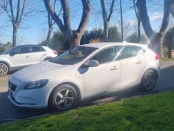 Bianco Usata 2017 Volvo V40 Kinetic Tre volumi | 8150 € (Super prezzo)