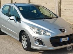 Grigio Usata 2011 Peugeot 308 Allure Tre volumi | 3000 € (Buon prezzo)