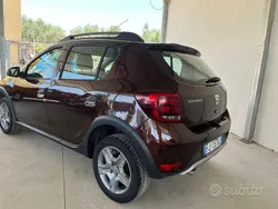 Marrone Usata 2017 Dacia Sandero Stepway Due volumi | 7999 € (Buon prezzo)