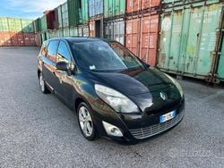 Nero Usata 2009 Renault Grand Scénic III Dynamique Monovolume | 1990 € (Buon prezzo)