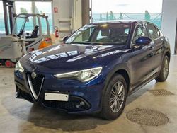 Blu/azzurro Usata 2018 Alfa Romeo Stelvio Executive SUV | 23.200 € (Buon prezzo)