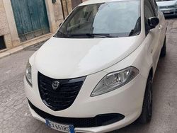 Bianco Usata 2014 Lancia Ypsilon Due volumi | 4800 € (Buon prezzo)