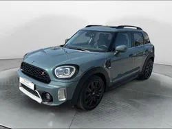 Sage green metallizzato Usata 2021 Mini Cooper SD Countryman Hype SUV | 30.700 € (Buon prezzo)