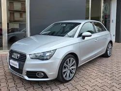 Argento Usata 2012 Audi A1 Ambition Due volumi | 9900 € (Buon prezzo)