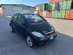 Nero Usata 2009 Mercedes A150 Classic Tre volumi | 3990 € (Buon prezzo)
