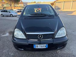 Nero Usata 2003 Mercedes A140 Avantgarde Tre volumi | 1500 € (Buon prezzo)