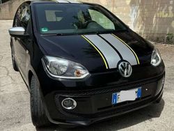 Nero Usata 2016 VW up! CLUB Due volumi | 8700 € (Buon prezzo)