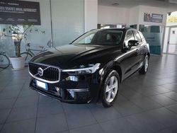 Nero / black Usata 2022 Volvo XC60 Core SUV | 37.800 € (Buon prezzo)