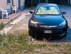 Nero Usata 2012 Opel Astra GTC Cosmo Coupé | 4500 € (Buon prezzo)