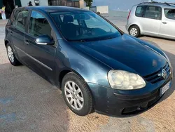 Usata 2006 VW Golf V Tre volumi | 2600 € (Ottimo prezzo)