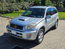 Grigio Usata 2003 Toyota RAV4 SUV | 4200 € (Buon prezzo)