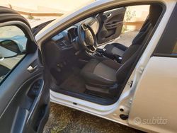 Bianco Usata 2016 Alfa Romeo Giulietta Tre volumi | 11.600 € (Buon prezzo)