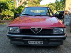 Usata 1989 Alfa Romeo 33 Tre volumi | 5000 €