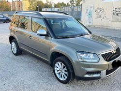 Verde Usata 2015 Skoda Yeti Easy SUV | 11.800 € (Cara)