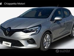 Grigio platino Usata 2023 Renault Clio V Equilibre Tre volumi | 13.900 € (Ottimo prezzo)