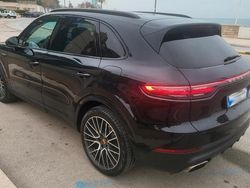 Nero Usata 2018 Porsche Cayenne SUV | 48.900 € (Ottimo prezzo)