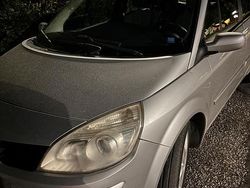 Usata 2007 Renault Scénic II Monovolume | 3500 € (Cara)