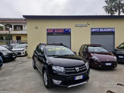 Nero Usata 2016 Dacia Sandero Stepway Due volumi | 5999 € (Buon prezzo)