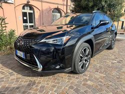 Nero Usata 2019 Lexus UX SUV | 20.400 € (Buon prezzo)