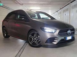 Grigio Usata 2021 Mercedes B200 Premium Monovolume | 25.000 € (Molto cara)