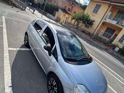 Grigio Usata 2006 Fiat Grande Punto Active Due volumi | 2500 € (Buon prezzo)