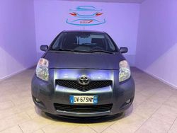Antracite Usata 2009 Toyota Yaris Tre volumi | 5690 € (Cara)