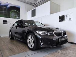 Nero Usata 2021 BMW 320e Advantage Tre volumi | 29.800 € (Buon prezzo)