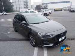Grigio Usata 2023 Ford Focus ST-Line Tre volumi | 17.900 € (Buon prezzo)