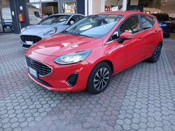 Rosso Usata 2023 Ford Fiesta Titanium Tre volumi | 17.900 € (Molto cara)