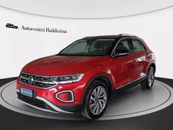 Rosso met tetto nero Usata 2022 VW T-Roc Style SUV | 23.600 € (Buon prezzo)