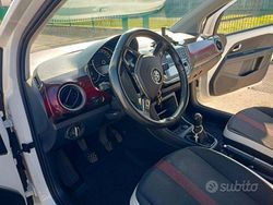 Bianco Usata 2018 VW up! Due volumi | 8000 € (Buon prezzo)