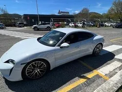 Usata 2023 Porsche Taycan Tre volumi | 80.000 € (Ottimo prezzo)