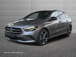 Grigio montagna Usata 2022 Mercedes B180 Monovolume | 22.900 € (Buon prezzo)