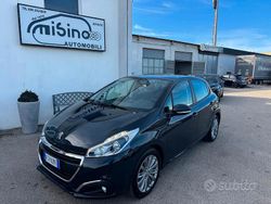 Nero Usata 2018 Peugeot 208 Allure Due volumi | 8900 € (Ottimo prezzo)