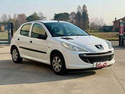 Bianco Usata 2011 Peugeot 206 Tre volumi | 4400 € (Cara)