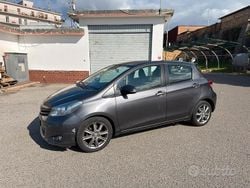 Usata 2013 Toyota Yaris Tre volumi | 5600 € (Ottimo prezzo)